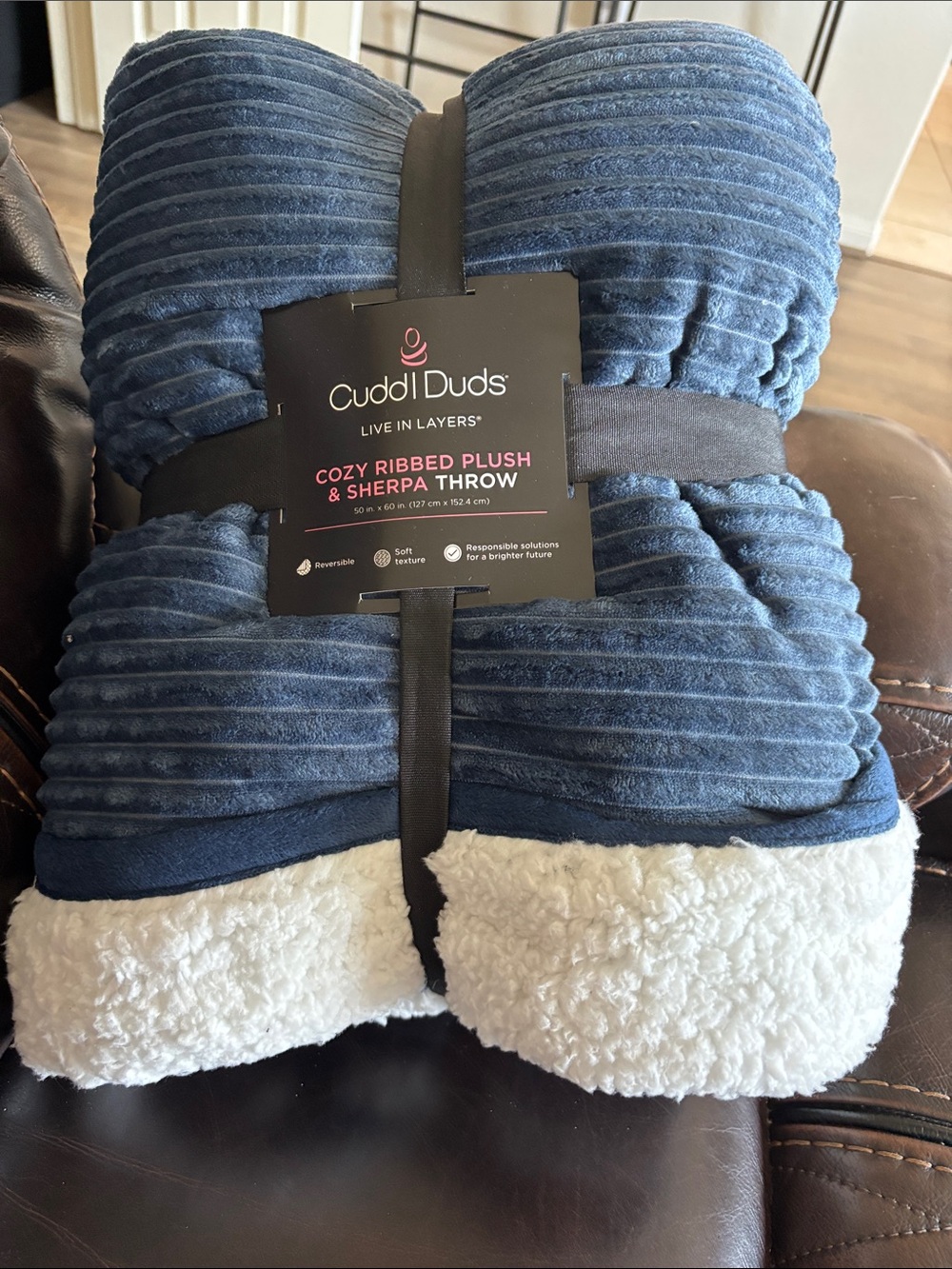 Cuddl Duds Navy Plush Ribbed Throw with White Sherpa
